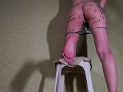 the bitch caresses herself with a vibrator so that her legs shake solo / squirt 8/16