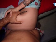 Hermanastra deja la puerta abierta para que vea su sexy pijama y no me resistí a follar su coño 7/16