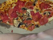 PIZZA-KINKY FETISH FEMALE MASTURBATION-CUM ON FOOD-BEST TEEN AMATEUR-ARABIAN SNOWWHITE-LOS ANGELES G 14/16