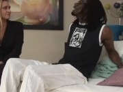 Ivy Love adora farsi scopare da un grosso cazzo nero e duro 1/16