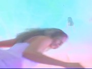 Isabella e Paulina Presley fanno sesso lesbo con un dildo 1/16