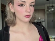 If only my pussy wasn’t bare 😩 16/16