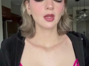 If only my pussy wasn’t bare 😩 3/16