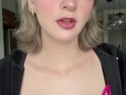 If only my pussy wasn’t bare 😩 8/16