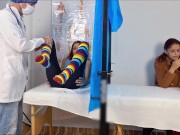 Consulta ginecológica virou sacanagem escondida da madrasta! 3/16