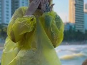 Wearing this so I don’t get wet… oops 😇💋 9/16