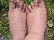 Love the sun on my feet 😍 8/16