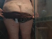 P1SSQUEEN showers after the beach in Costa rica 3/16