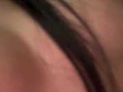 Linda latina frota sus pequeñas tetas 10/16