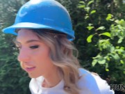 HUNT4K. Sexy Fanta Sie fucks with old Hunter for her annual salary in public 9/16