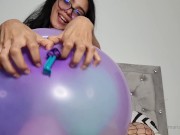 Marianna fills a 16-inch balloon with various balloons (full video on C4S / MV / OF / Membersite) 15/16