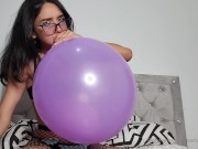 Marianna fills a 16-inch balloon with various balloons (full video on C4S / MV / OF / Membersite) 7/16