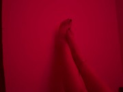 video corto de los pies sensuales en la pared 🫦❤️‍🔥 short video of sensual feet on the wall 🫦❤️‍ 15/16
