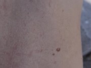 Mio marito mi scopa forte in giardino fino a farmi schizzare 12/16