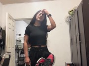 VIENE A COBRARME LA RENTA Y SE VA LLENA DE LECHE Y SIN DINERO 2/16