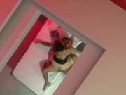 Follando a la chica de la limpieza 9/16