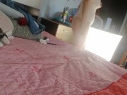 Moglie amatoriale si diverte a provare i vestiti che taglia. Moglie sexy si rade i peli della figa. 16/16