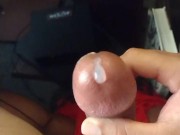 Daddy masturbating and cums on himself 6/16