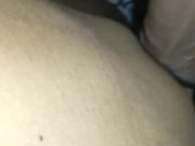 Oral de esposa infiel cuando su cornudo trabaja 1/16