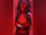 MAXI LIPZ enjoy the MaxiTease! 4/16