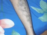 Mi hermanastra cachonda entra a mi cuarto luego de una fiesta y termina en noche feliz 1/16