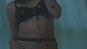 I’m Snapping Photos Meanwhile She’s Putting on a Whole Show