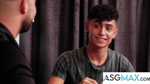 From Sandwiches to Seduction - Cute Twink Ian & Hot Step Gunkle Lucca’s Naughty Memory Lane!