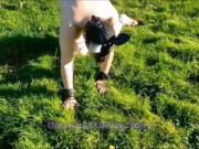 VOST engl - Animalisation 5 dans le jardin pour cette femelle inférieure nue. 14/16