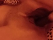 Mă masturbez cu gândul la iubitul meu până mă ia pisarea 13/16