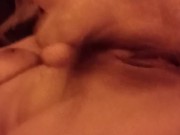 Mă masturbez cu gândul la iubitul meu până mă ia pisarea 16/16