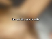 Je joue toute seule pendant que mes parents sont aller faire les courses