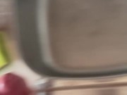 Не дрочил 10 дней. Слишком много спермы. Тайно дрочу пока мама в душе 15/16