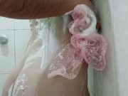 Chica caliente se ducha 12/16