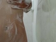 Chica caliente se ducha 2/16