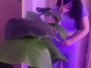 Lunch break, just me & my gym outfit 💕pantyhose better? 10/16