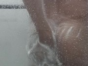 Putinha Tomando Banho 7/16