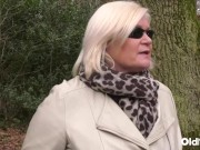 Passionate Mature Lesbian Licks Sexy MILF Pussy 9/16