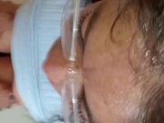 Mi Vecino me da Lechita en la Boca antes de volver con mi marido 💦 15/16