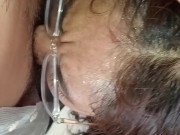 Mi Vecino me da Lechita en la Boca antes de volver con mi marido 💦 16/16