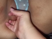 MASTURBANDO A MI MUJER EN UN HOTEL 15/16