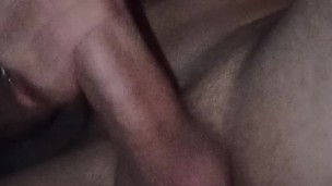 Masturbandome solo en casa