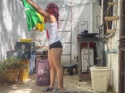 Encuentro a mi hermosa hijastra lavando la ropa y la follo hasta correrme adentro 1/16