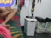 A esta milf le gusta el cariñito y el sexo duro 8/16